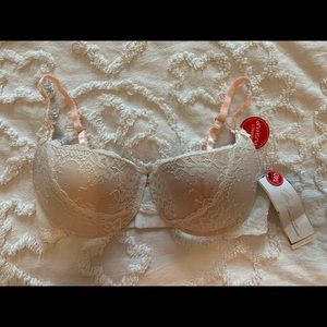 🆕 Marilyn Monroe Push-Up Bra 34 D